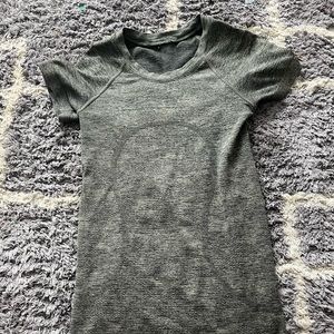 GREAT CONDITION LULULEMON SWIFTLY TECH SHIRT